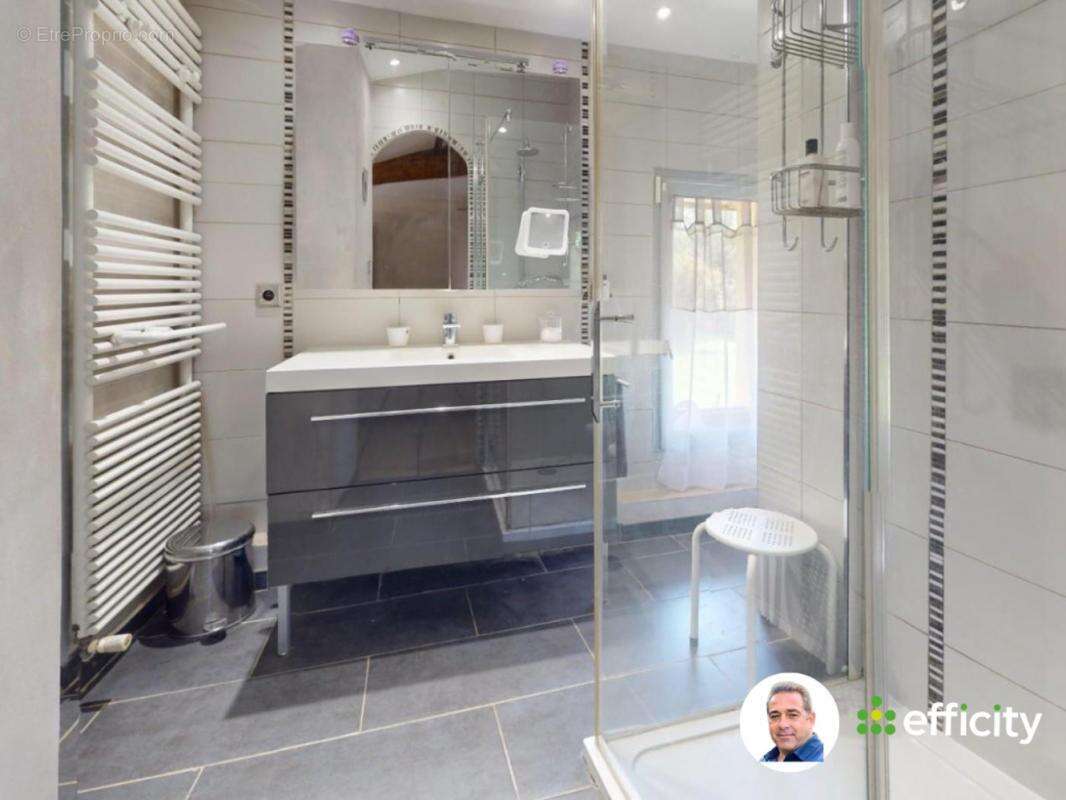 Maison à L&#039;ABERGEMENT-CLEMENCIAT