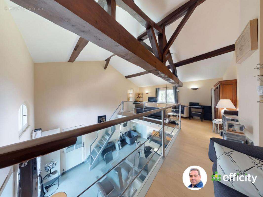 Maison à L&#039;ABERGEMENT-CLEMENCIAT