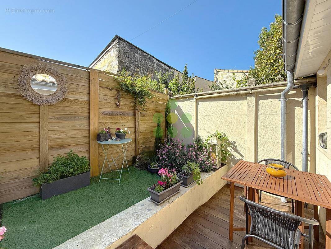 Appartement à BORDEAUX