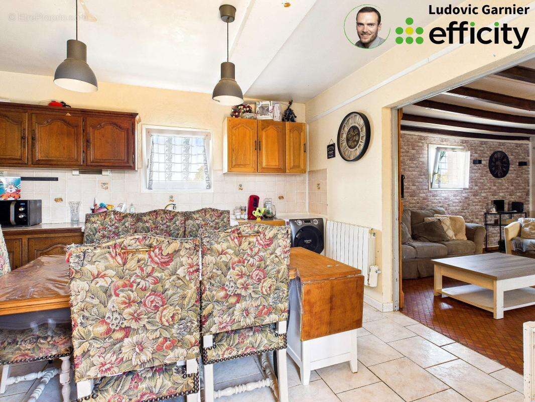 Maison à LE TEILLEUL