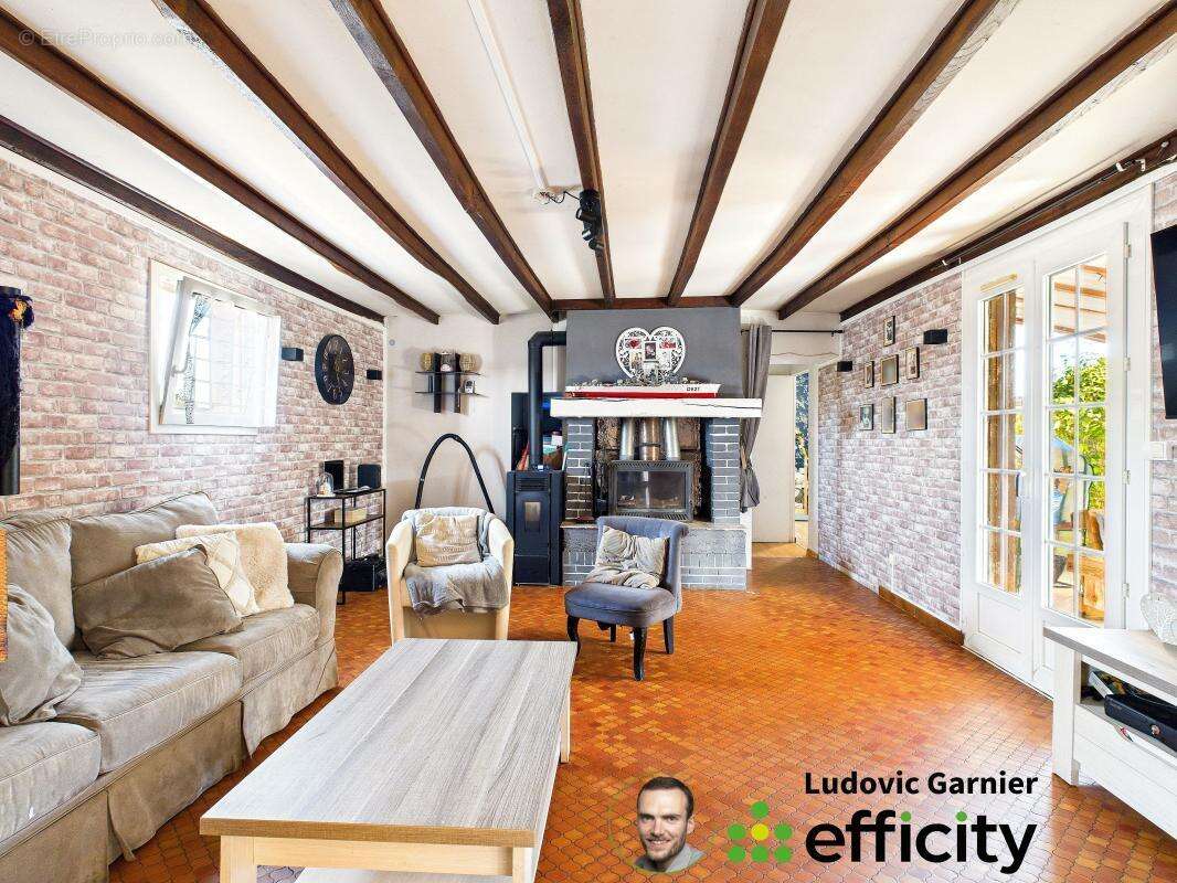 Maison à LE TEILLEUL