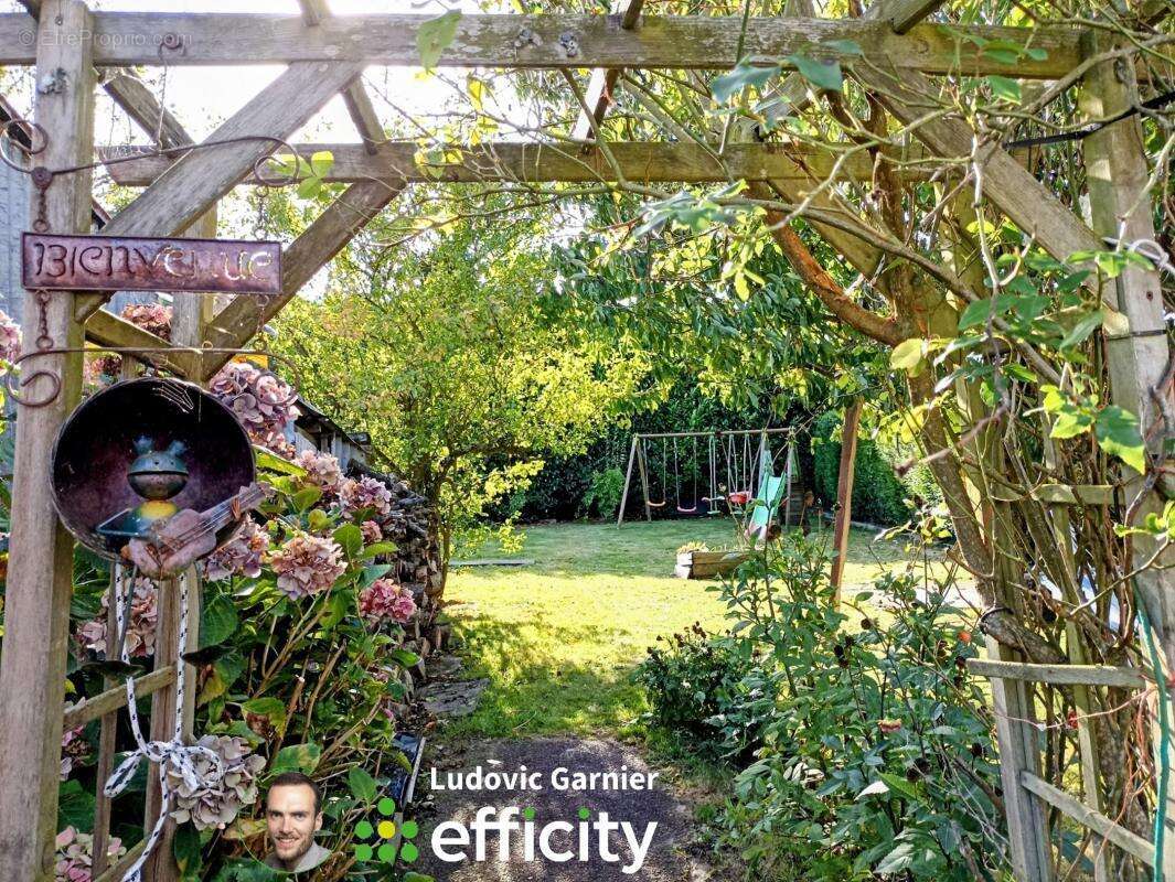 Maison à LE TEILLEUL