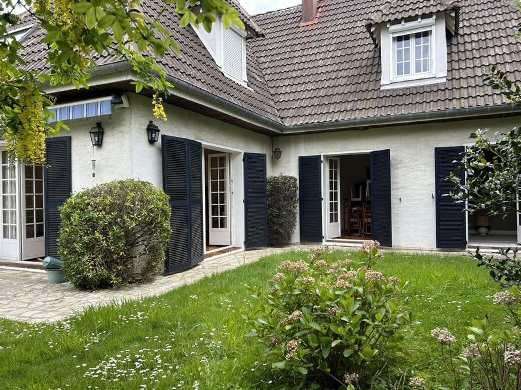Maison à VELIZY-VILLACOUBLAY