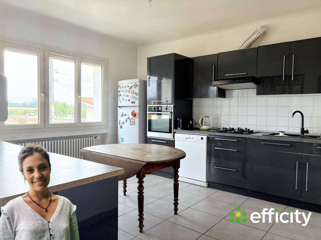 Maison à SURY-LE-COMTAL