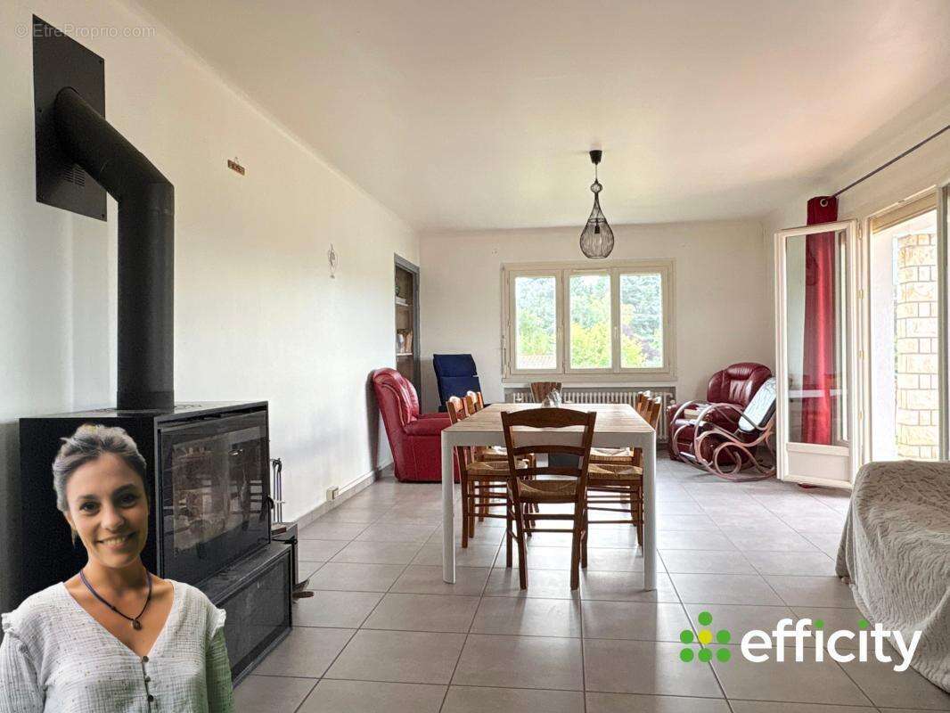 Maison à SURY-LE-COMTAL