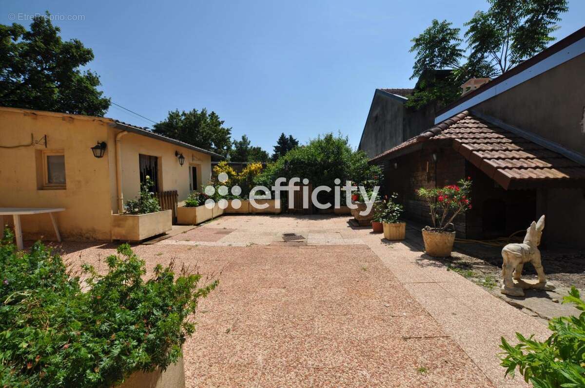 Maison à VENISSIEUX