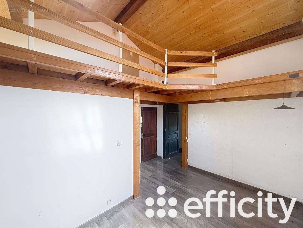 Appartement à GRIGNY