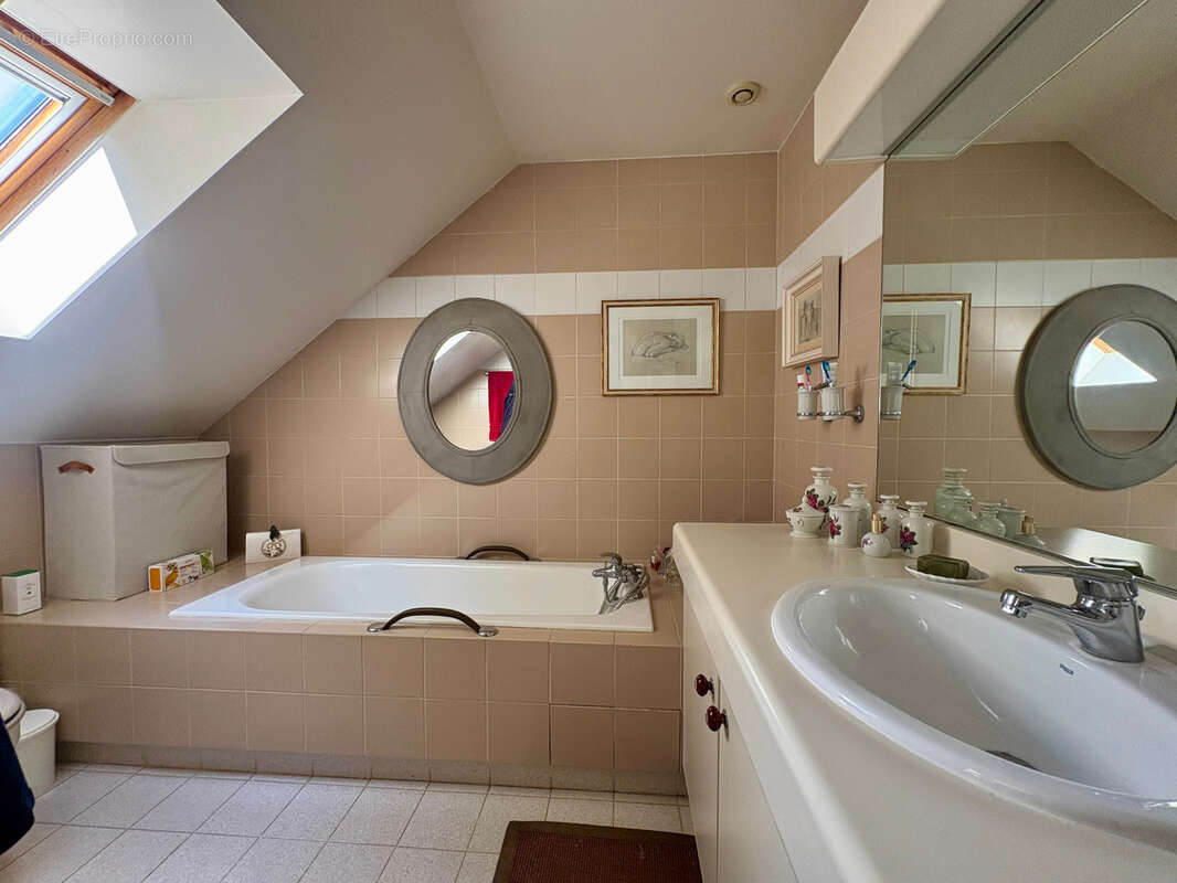 Maison à HERBEVILLE