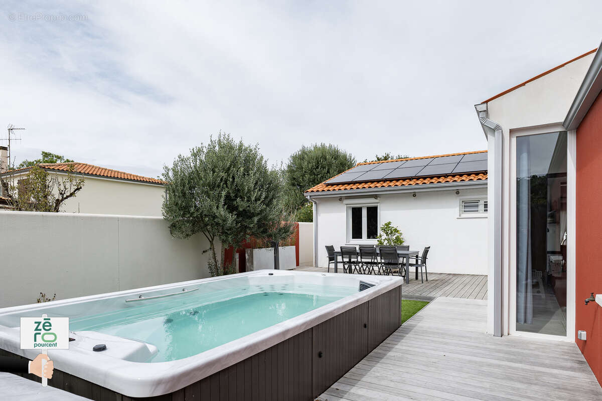 Maison à AIGREFEUILLE-D&#039;AUNIS