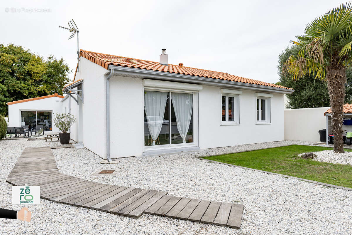 Maison à AIGREFEUILLE-D&#039;AUNIS