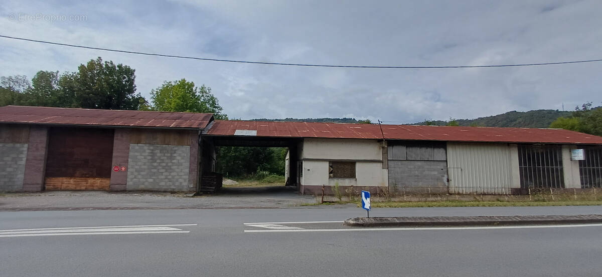 Autre à SAINT-CHAMANT