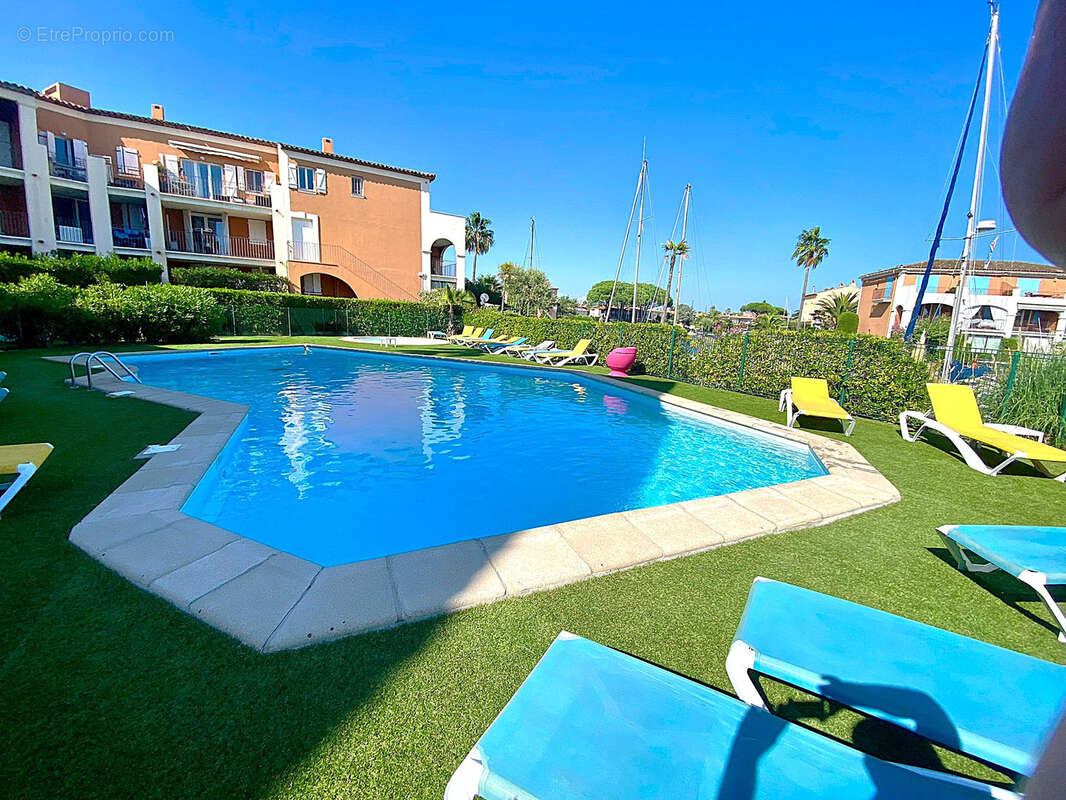 Appartement à COGOLIN