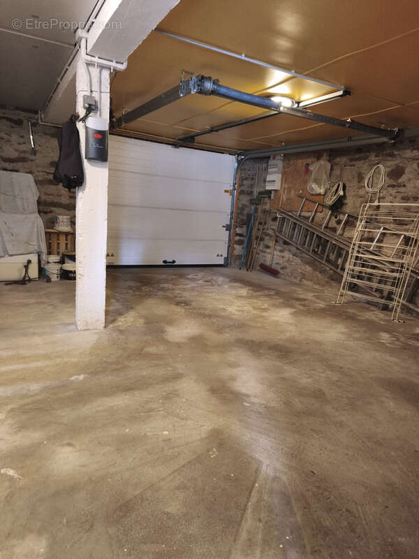 Maison à SAINT-YRIEIX-LA-PERCHE