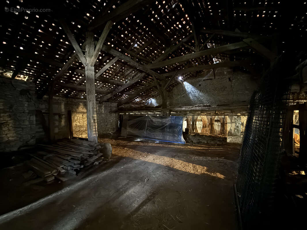 Maison à SAINT-QUENTIN-DU-DROPT