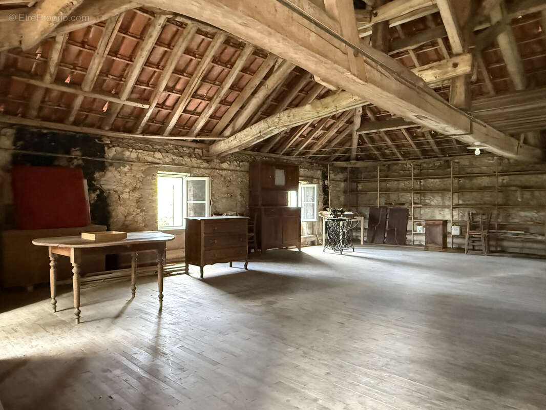 Maison à SAINT-QUENTIN-DU-DROPT