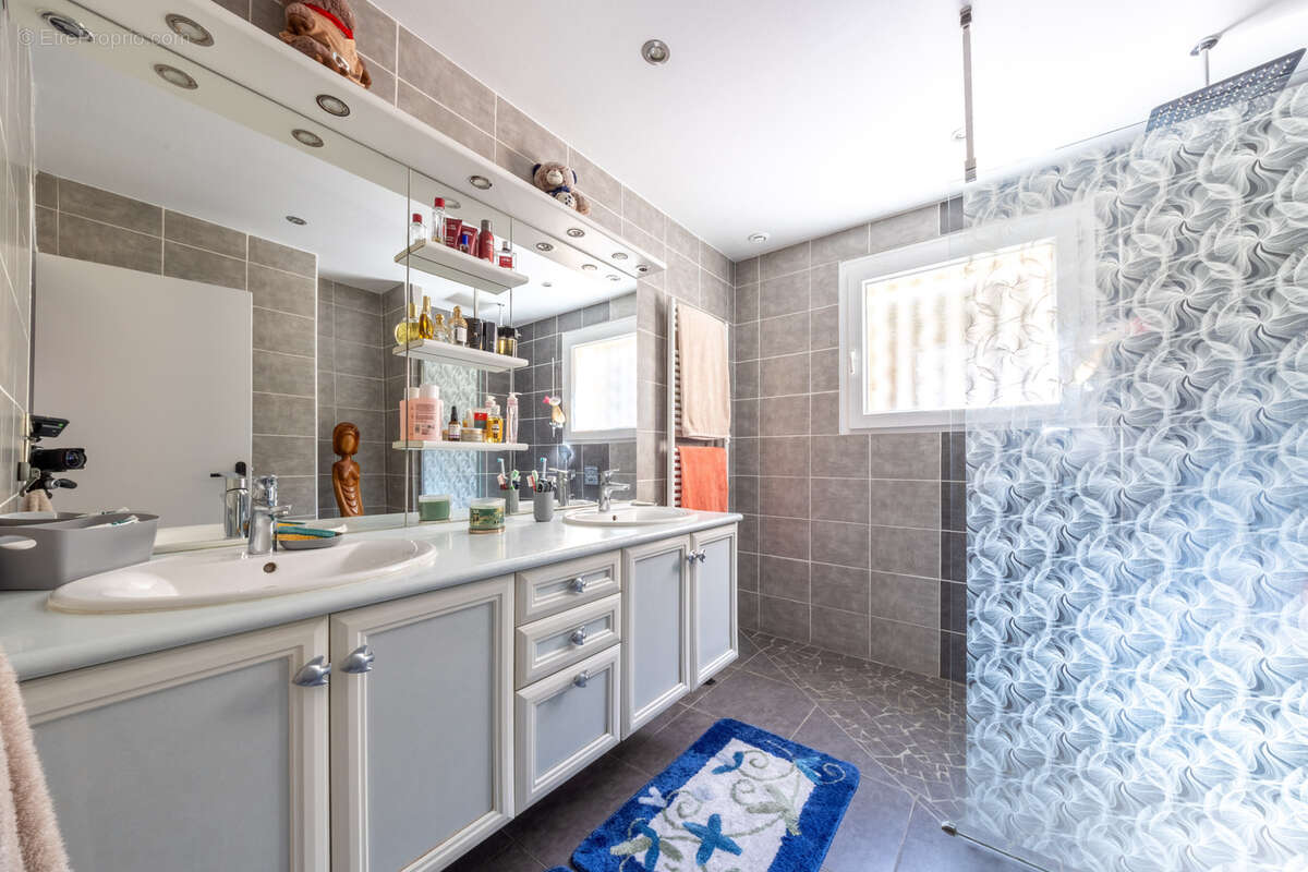 Maison à SAINT-ETIENNE