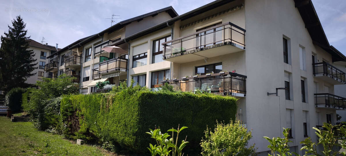 Appartement à VILLE-LA-GRAND