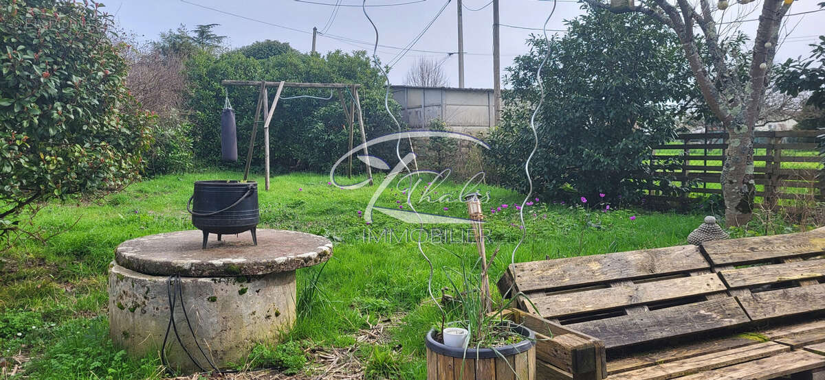Maison à LA LANDE-DE-FRONSAC