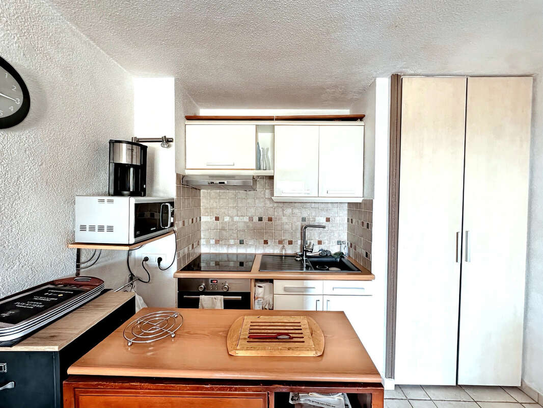 Appartement à ROQUEBRUNE-SUR-ARGENS
