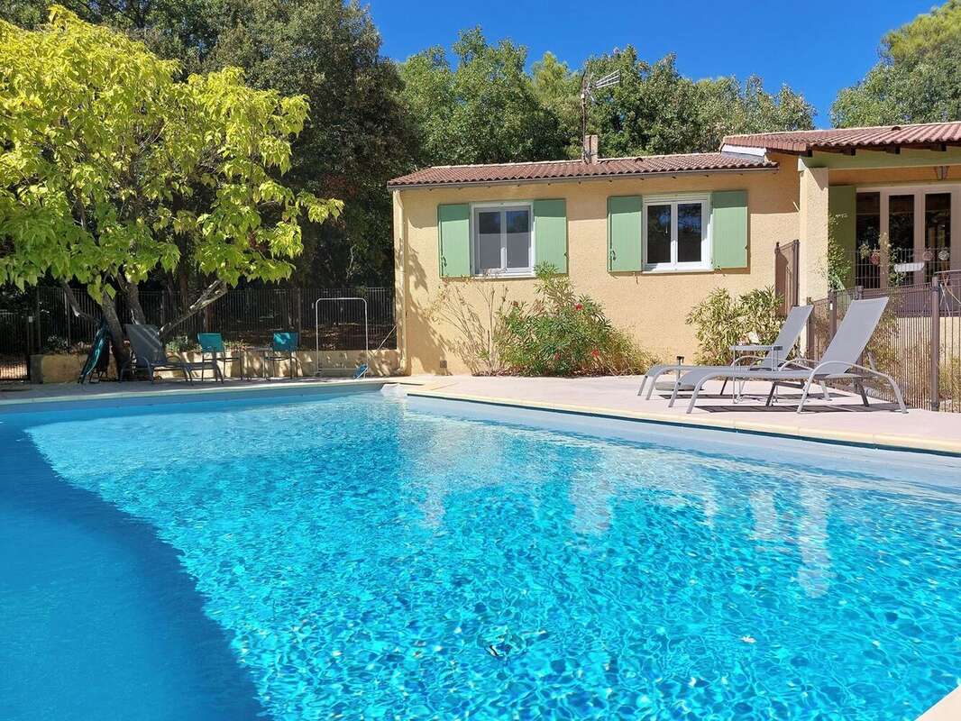 Maison à FLASSANS-SUR-ISSOLE