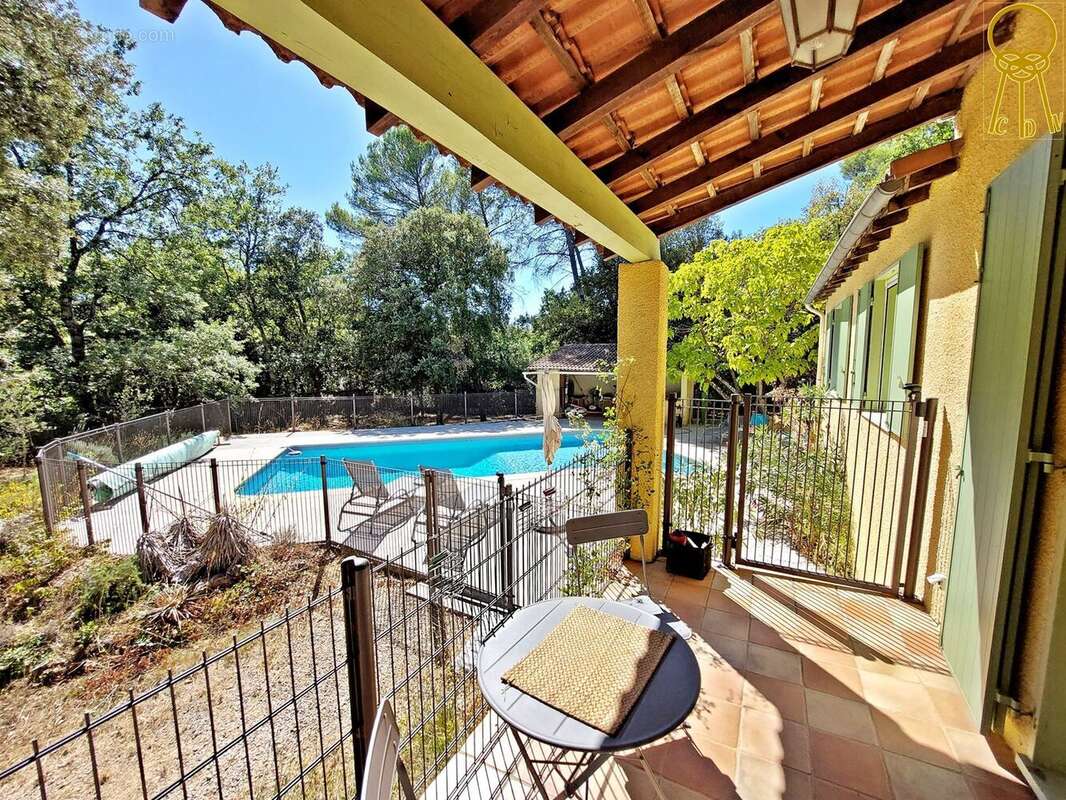 Maison à FLASSANS-SUR-ISSOLE