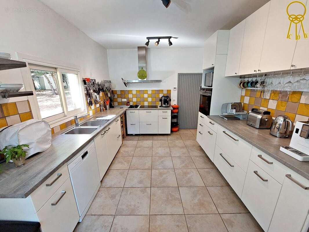 Maison à FLASSANS-SUR-ISSOLE