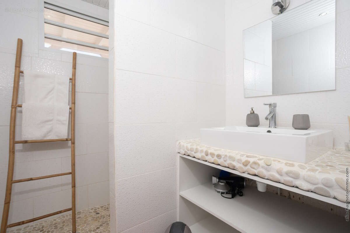 Appartement à BOUILLANTE