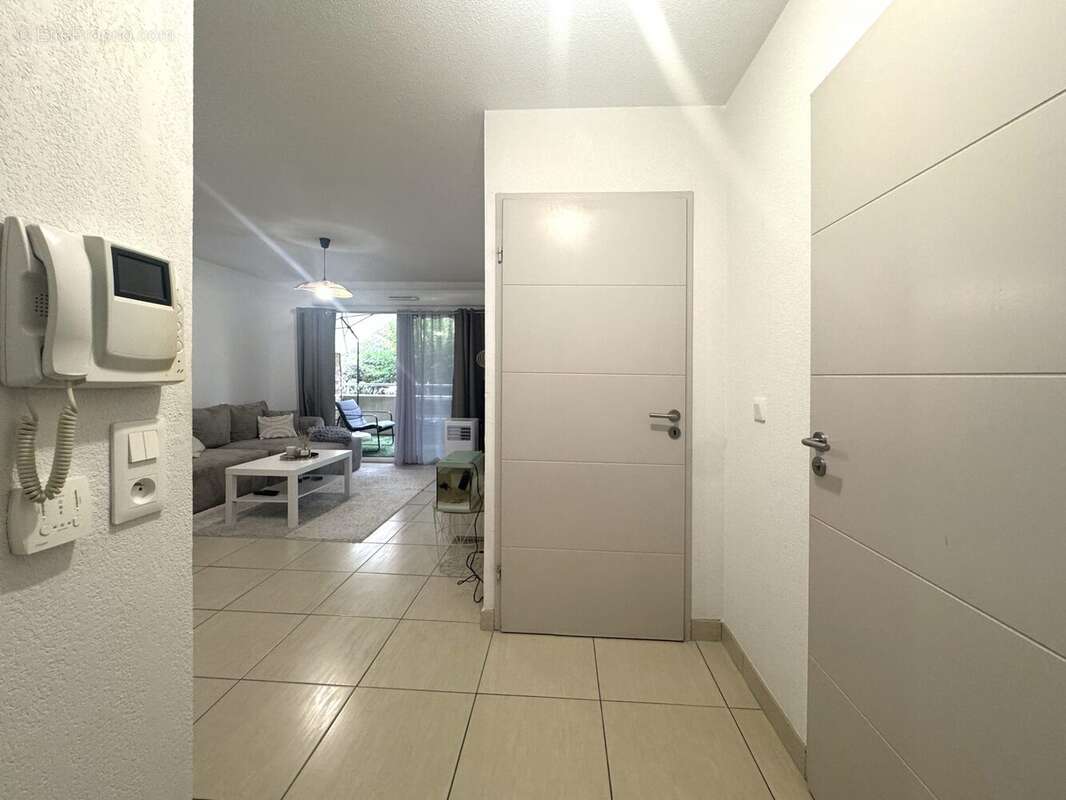 Appartement à BOUJAN-SUR-LIBRON