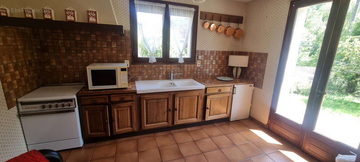 Maison à SAINT-CHELY-D&#039;AUBRAC