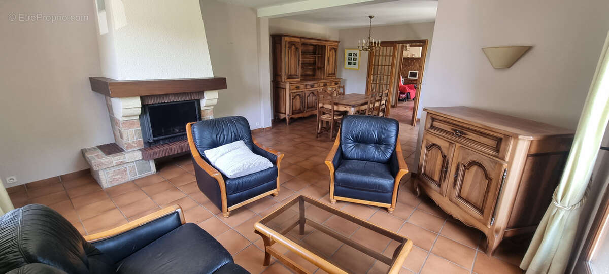 Maison à SAINT-CHELY-D&#039;AUBRAC