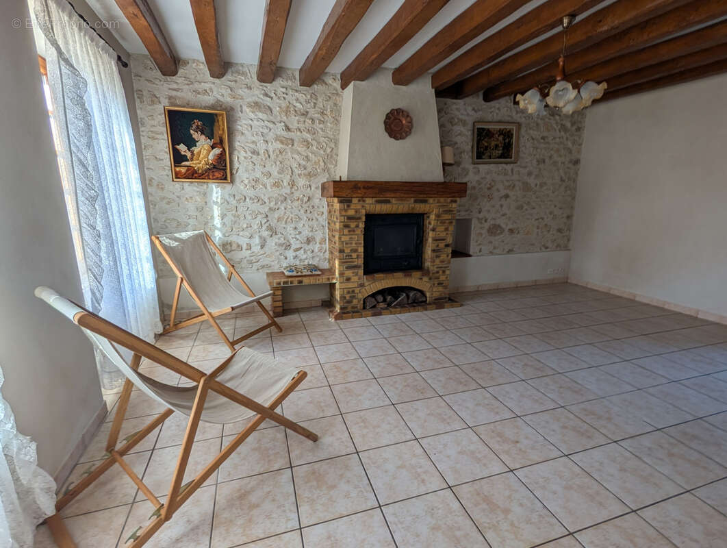 Maison à GARANCIERES