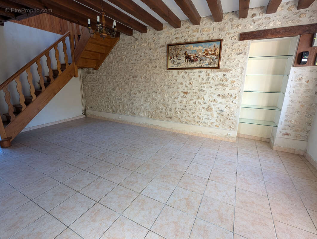 Maison à GARANCIERES