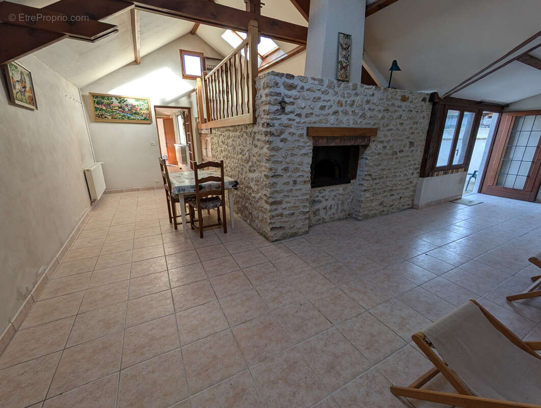 Maison à GARANCIERES