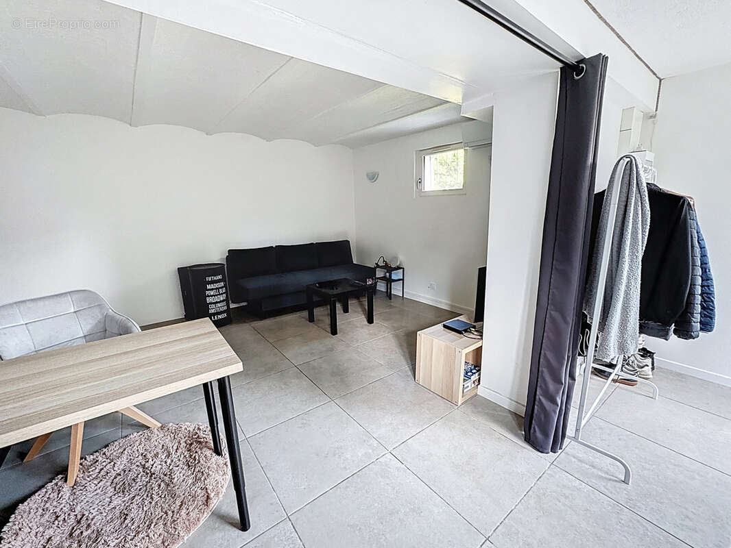 Appartement à SAINT-MARTIN-D'HERES