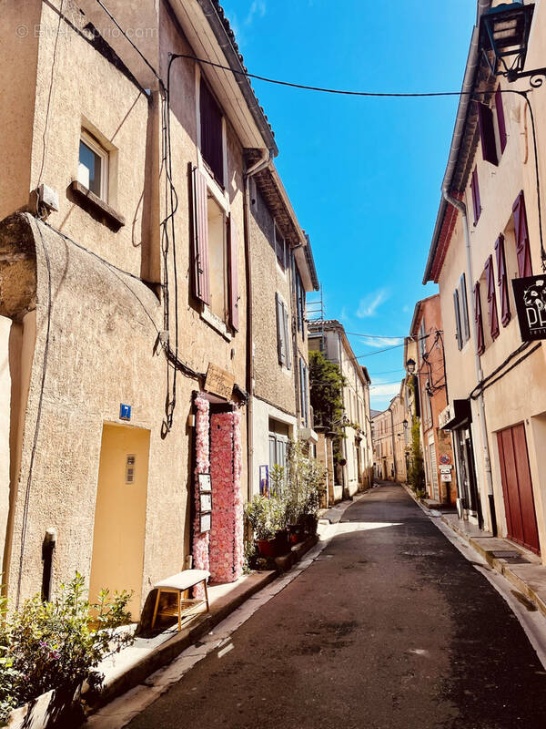 Appartement à L'ISLE-SUR-LA-SORGUE