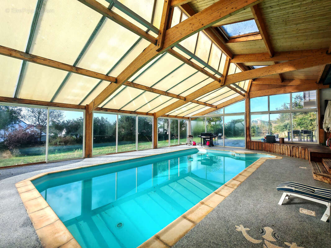 Maison à SAINT-HERBLON