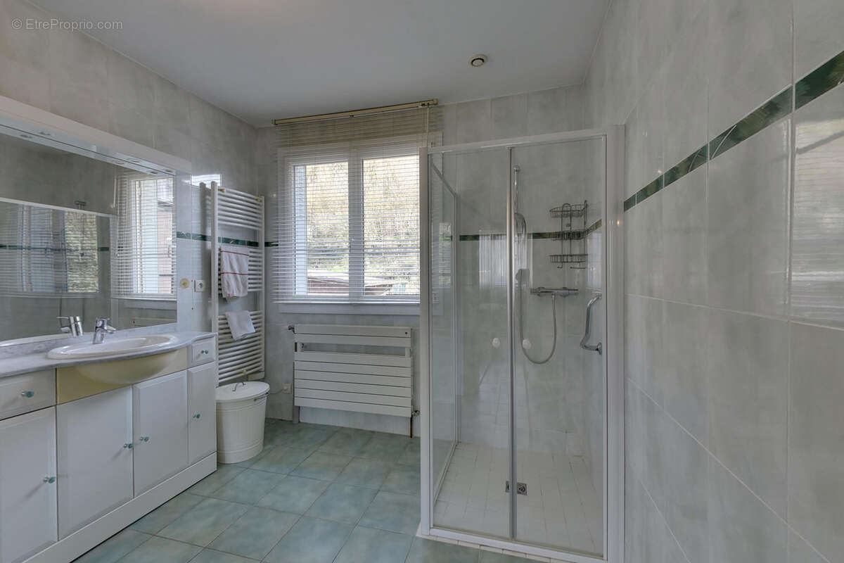 Maison à ECHIROLLES