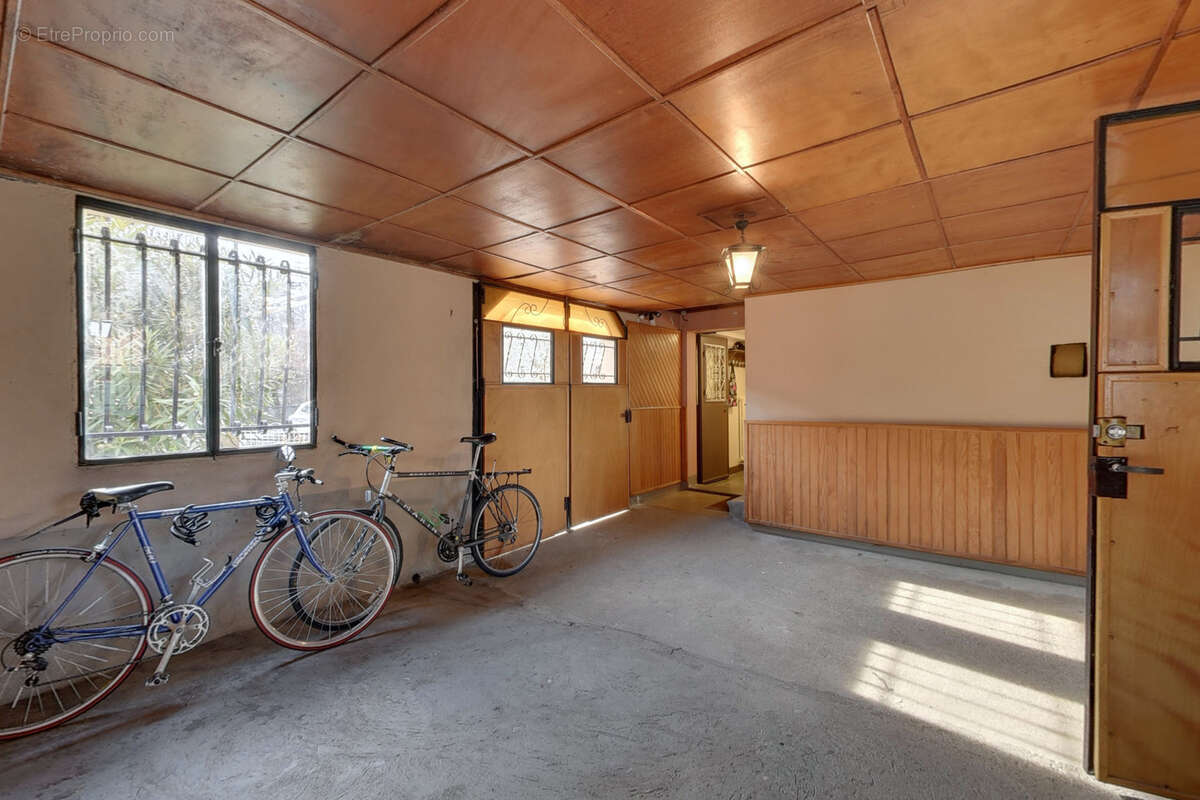 Maison à ECHIROLLES