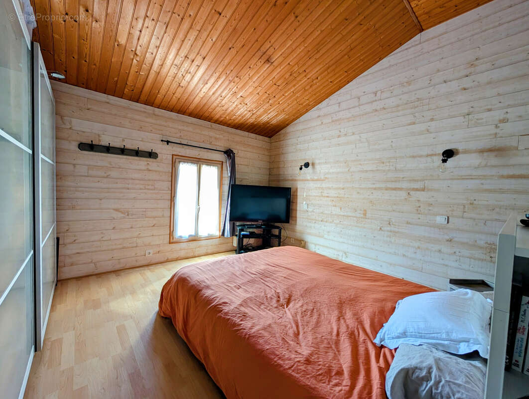 Maison à LES HERBIERS