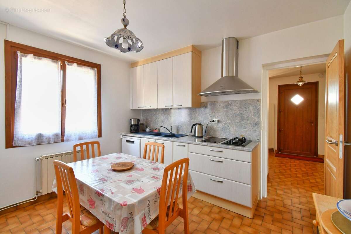 Maison à ETANG-SUR-ARROUX