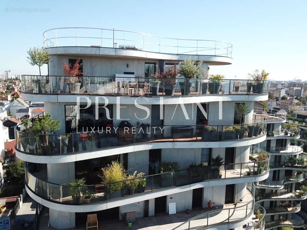 Appartement à COLOMBES