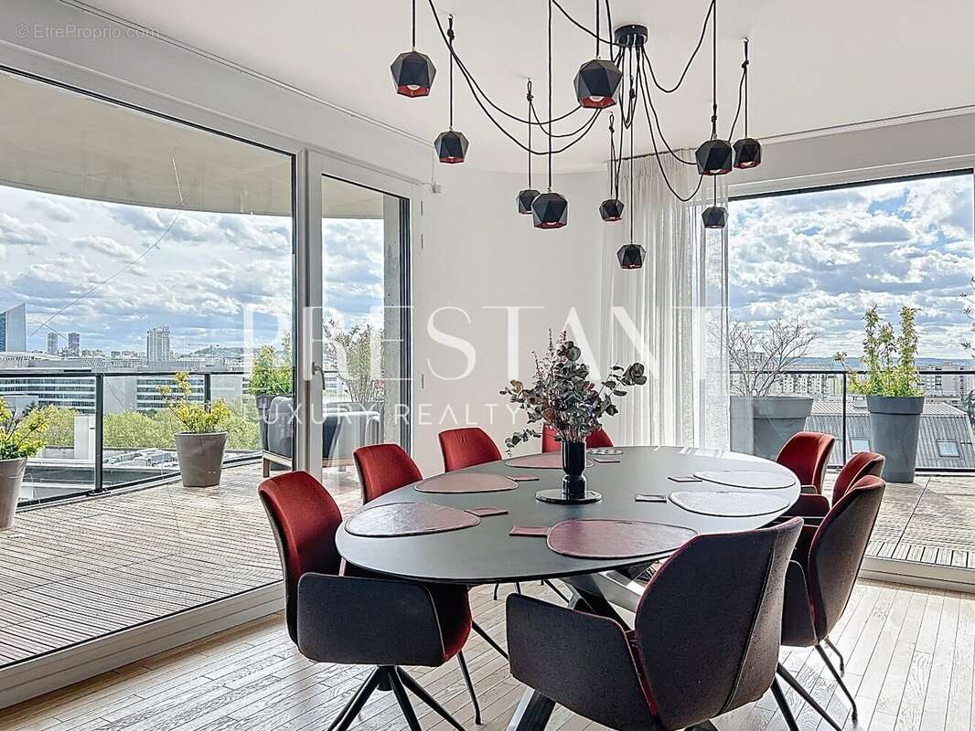 Appartement à COLOMBES