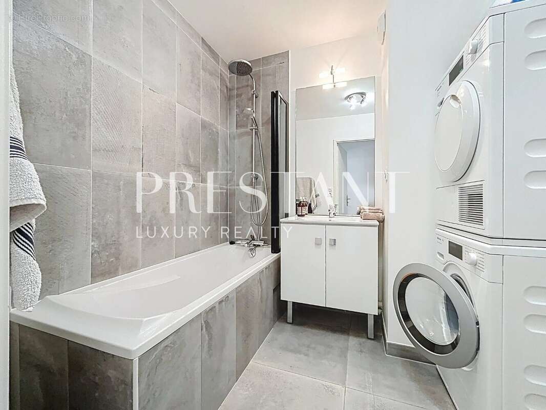 Appartement à COLOMBES