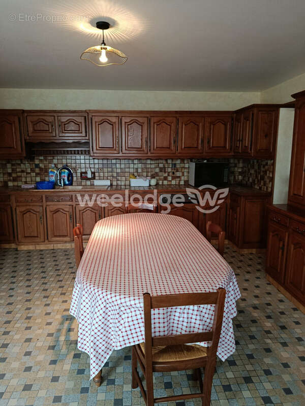 Maison à LA PEROUILLE