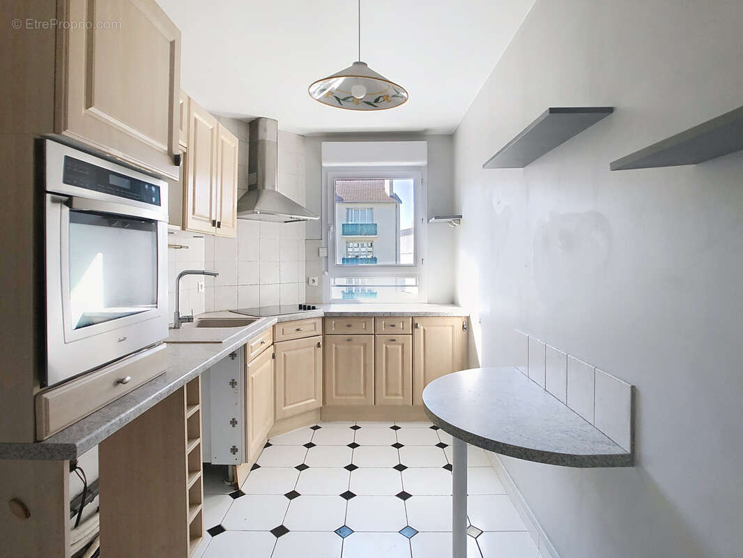 Appartement à RUEIL-MALMAISON