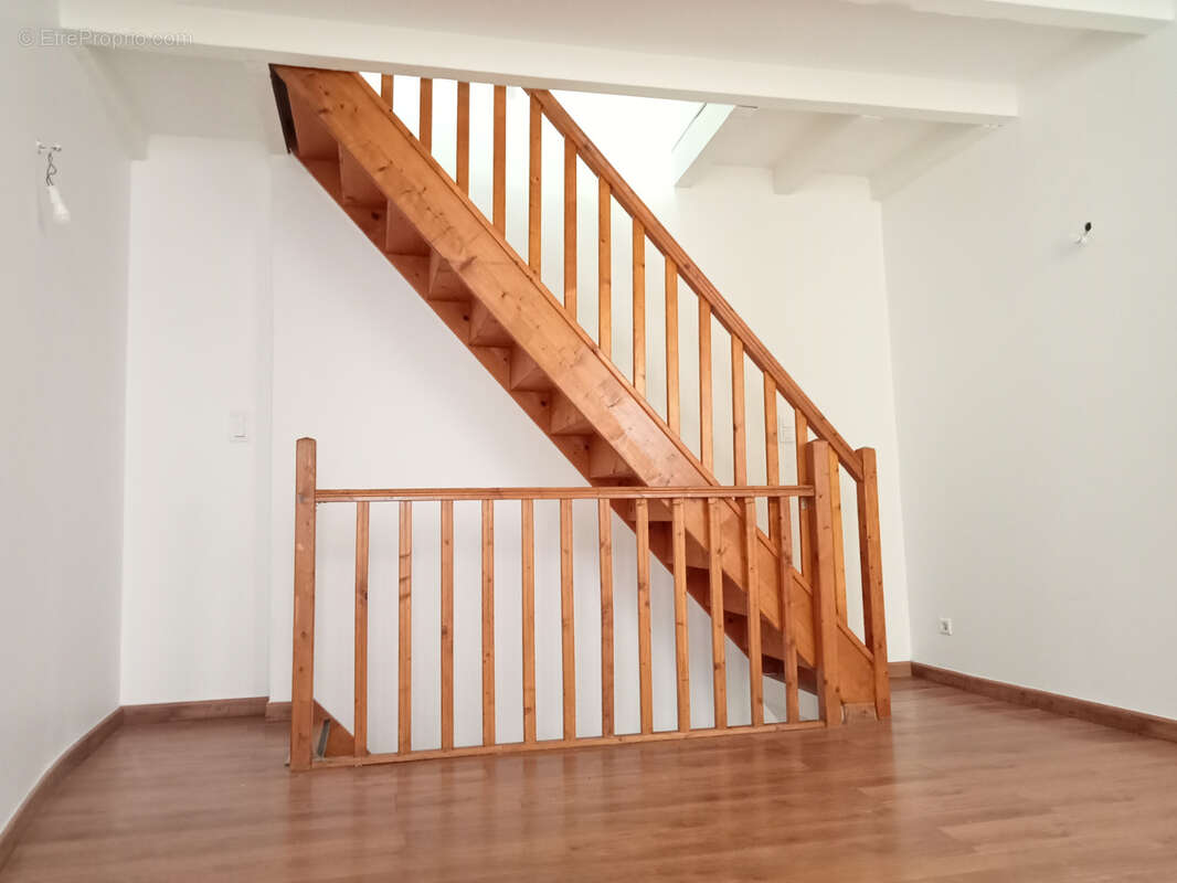 Maison à LA VOULTE-SUR-RHONE