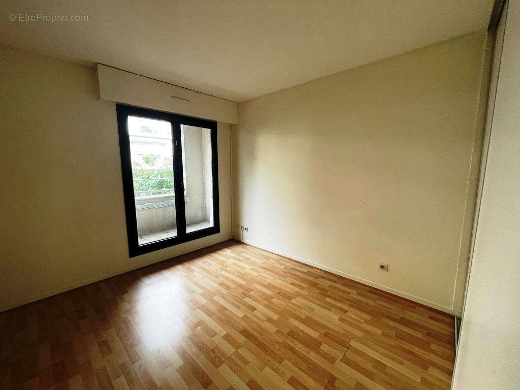 Appartement à SURESNES
