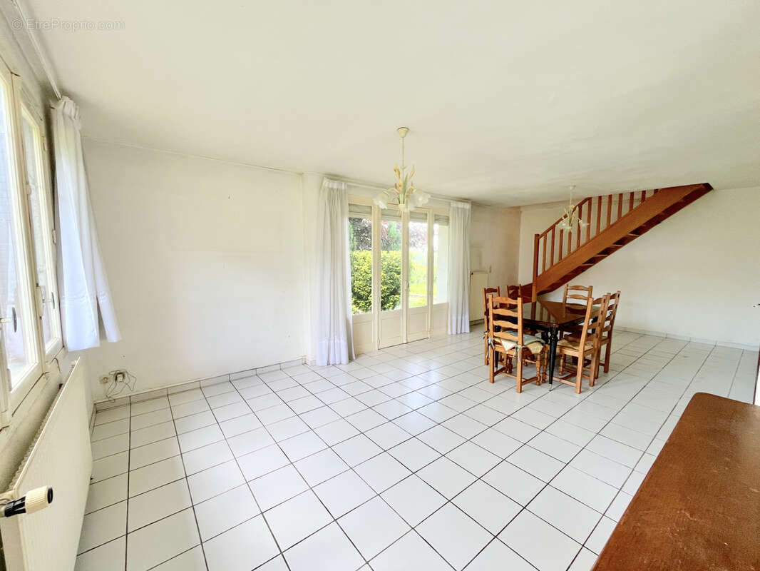 Maison à LA FERTE-GAUCHER