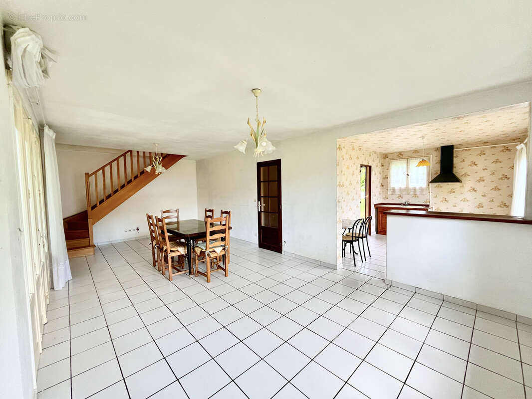 Maison à LA FERTE-GAUCHER