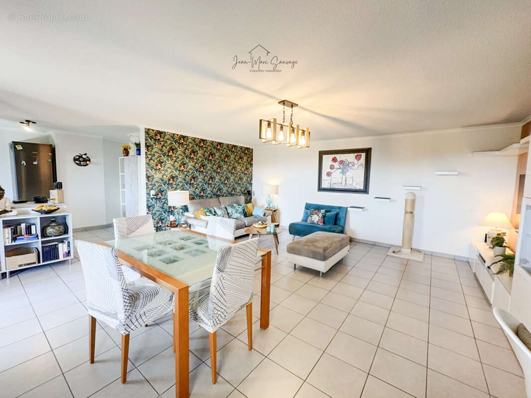 Appartement à FREJUS